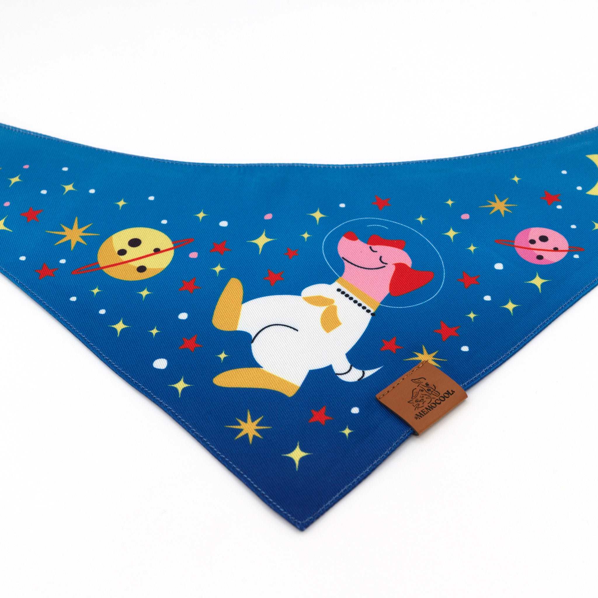 MemoCool Pet - Doggo Astronaut Pet Bandana - Design Detail
