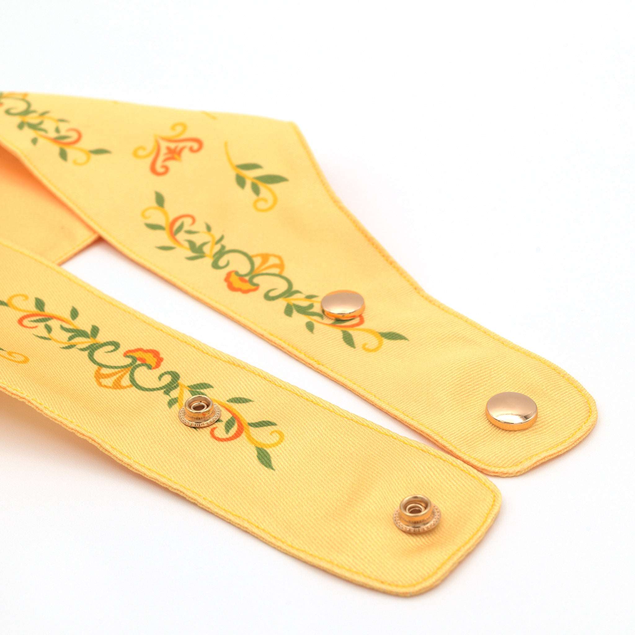 MemoCool Pet - Energetic Yellow Tulip Pet Bandana - Flexible and Easy Clip-on Design