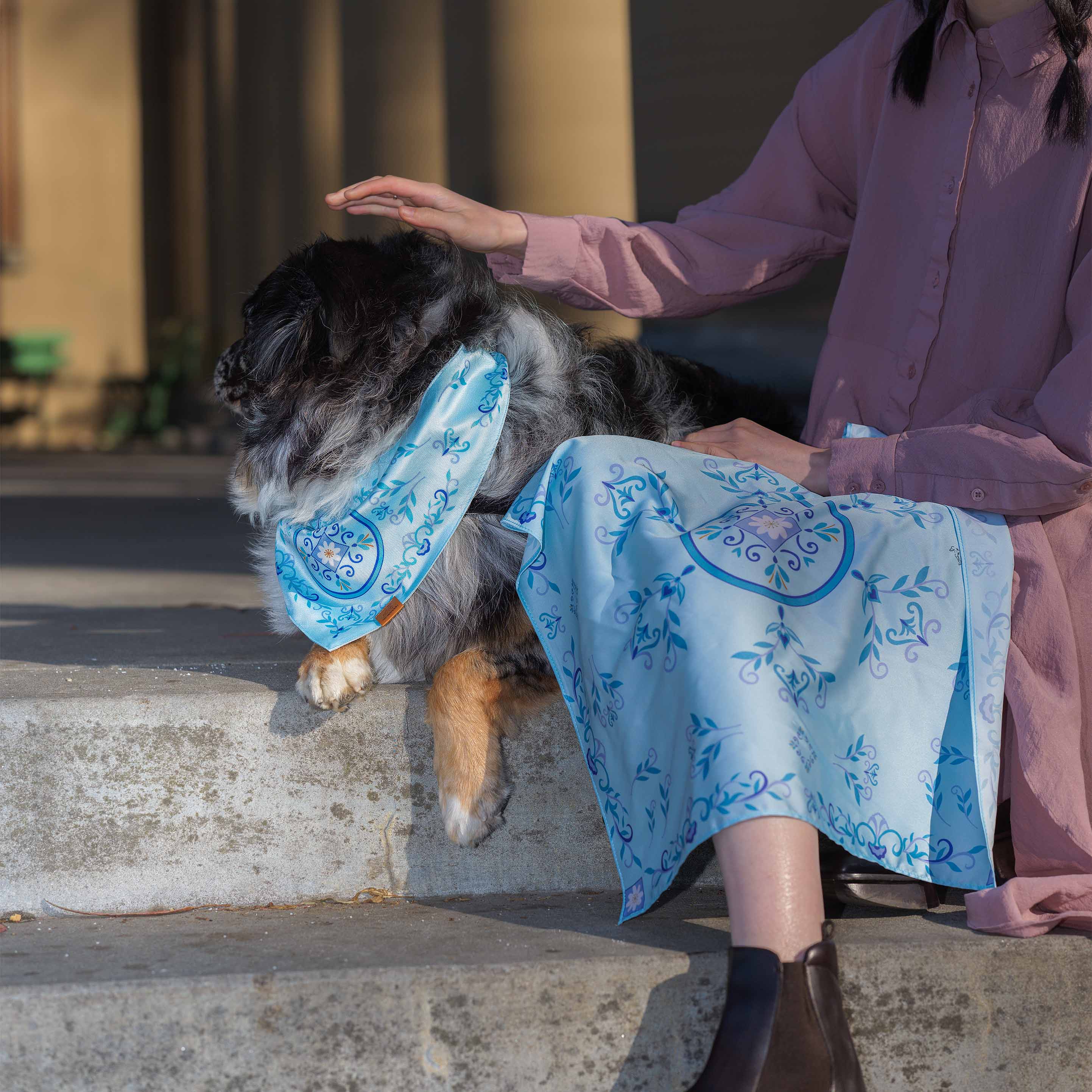 MemoCool Pet - Vintage Garden - Blue Daisy Silk Scarf - Human Accessories - Outdoor