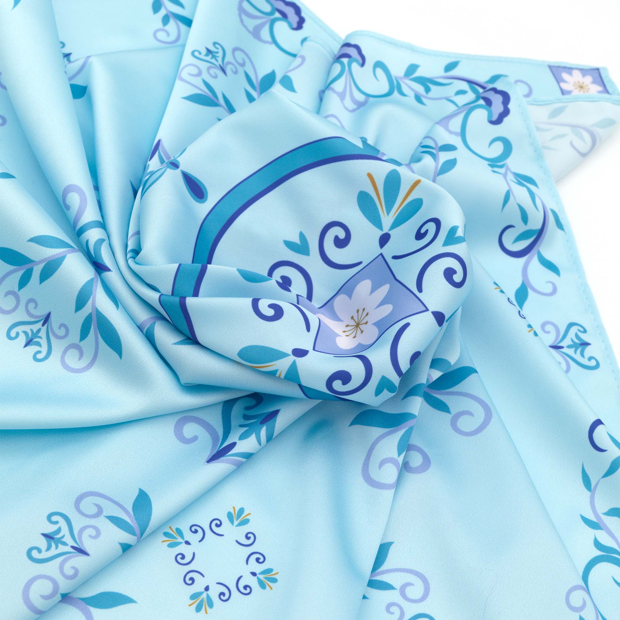 Nostalgic Blue Daisy Human Silk Scarf