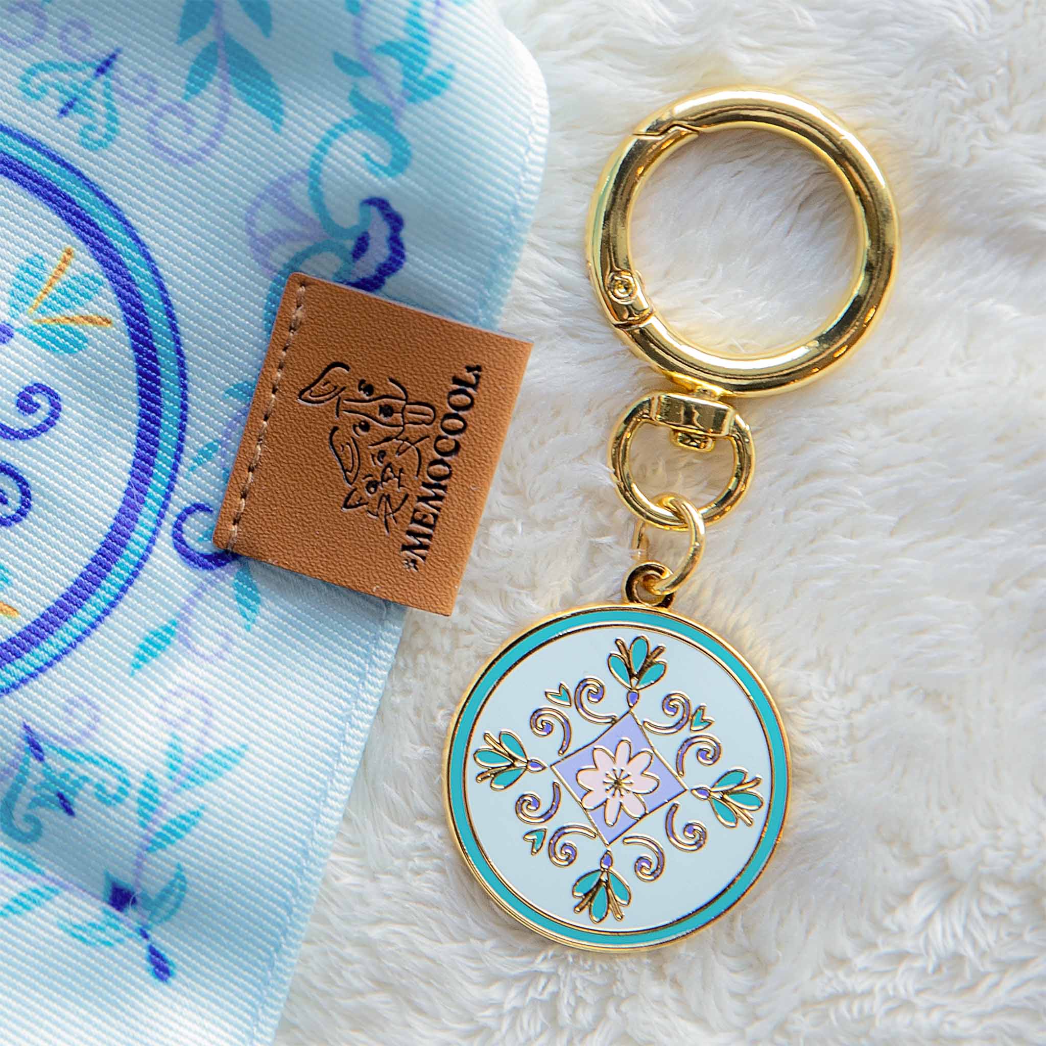 Nostalgic Blue Daisy Custom Pet ID Tag