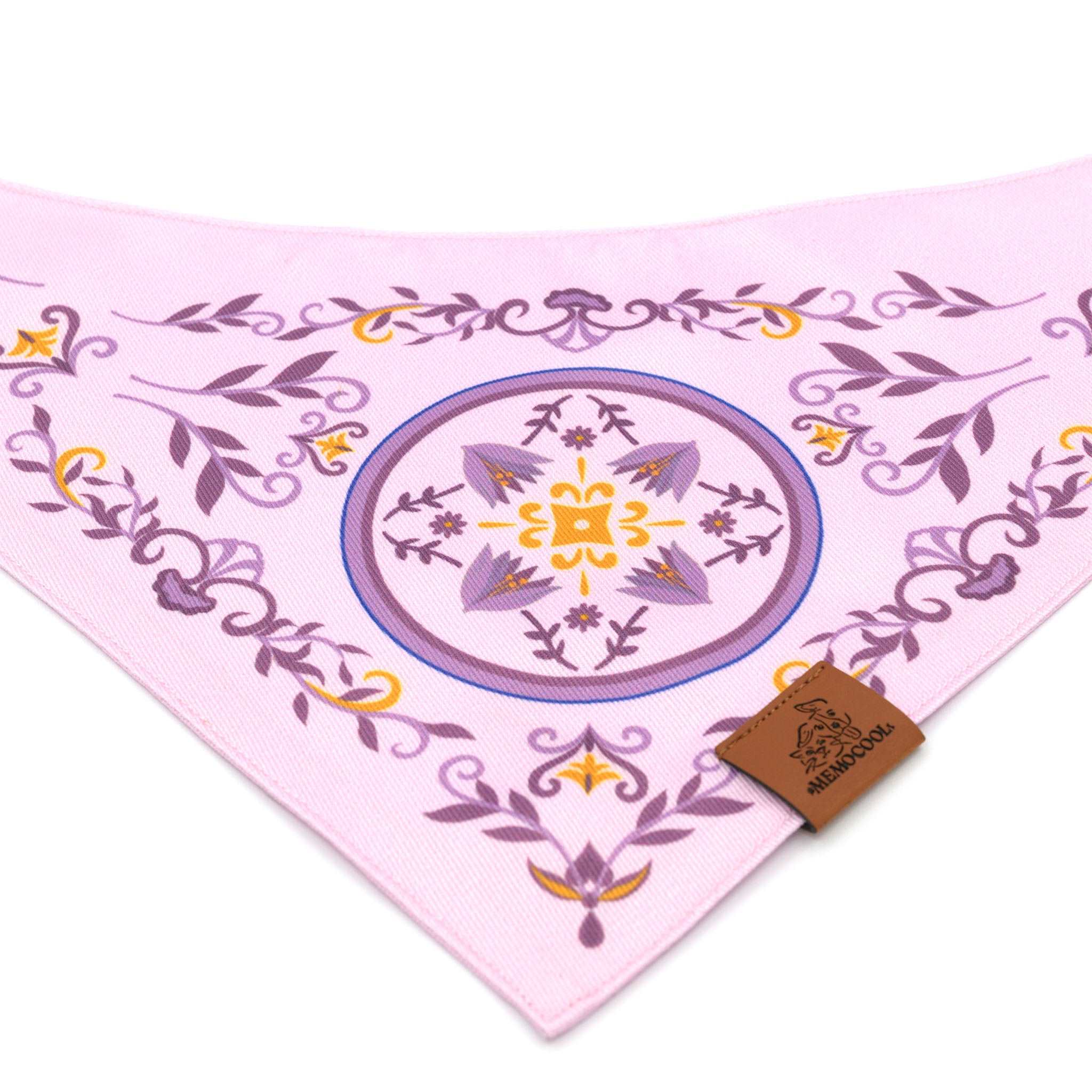 MemoCool Pet - Elegant Purple Crocus Pet Bandana - Design Detail