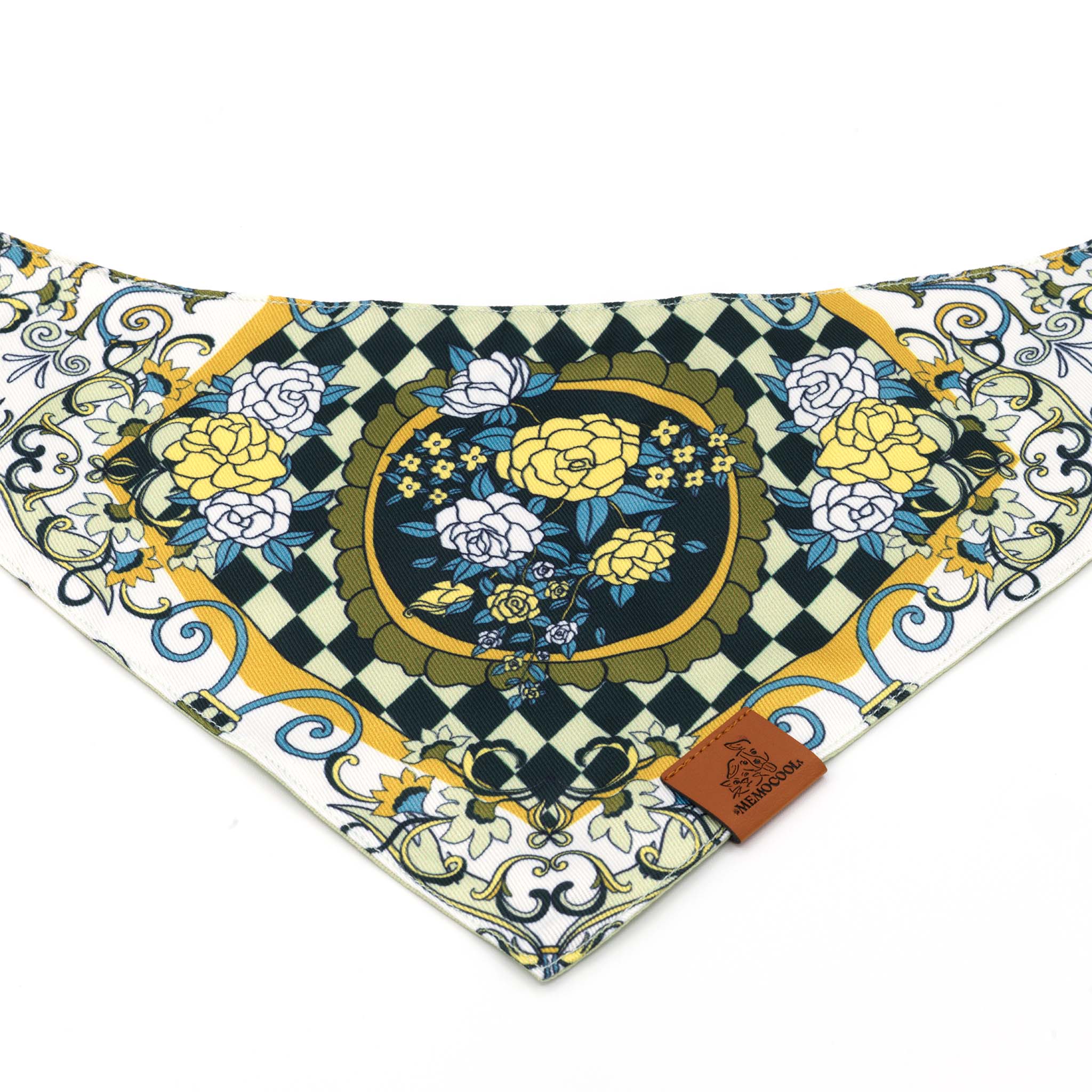 MemoCool Pet - The Gardenia Collection - Green - Pet Bandana - Design Detail