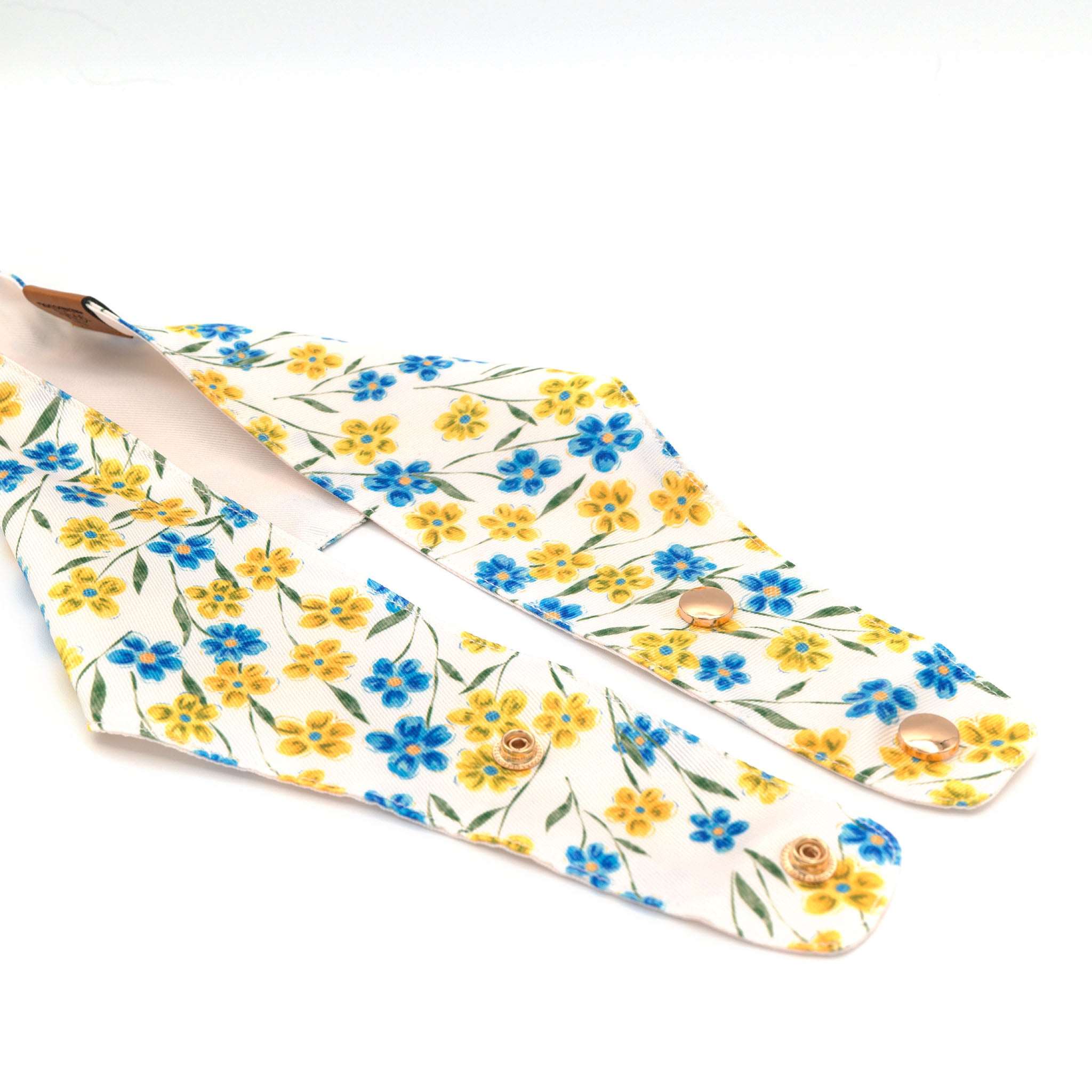 MemoCool Pet - Watercolor Palette Collection - Blue Yellow Wild Flower Pet Bandana - Flexible and Easy Clip-on Design